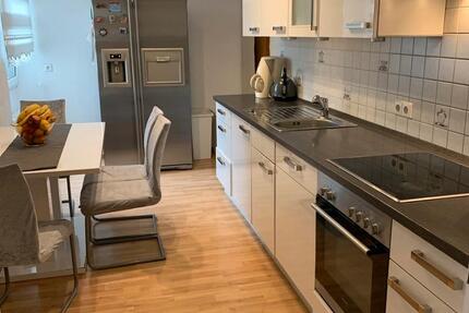 Helle 3,5 Zimmer-Wohnung mit Balkon. Zentral in Mühlacker